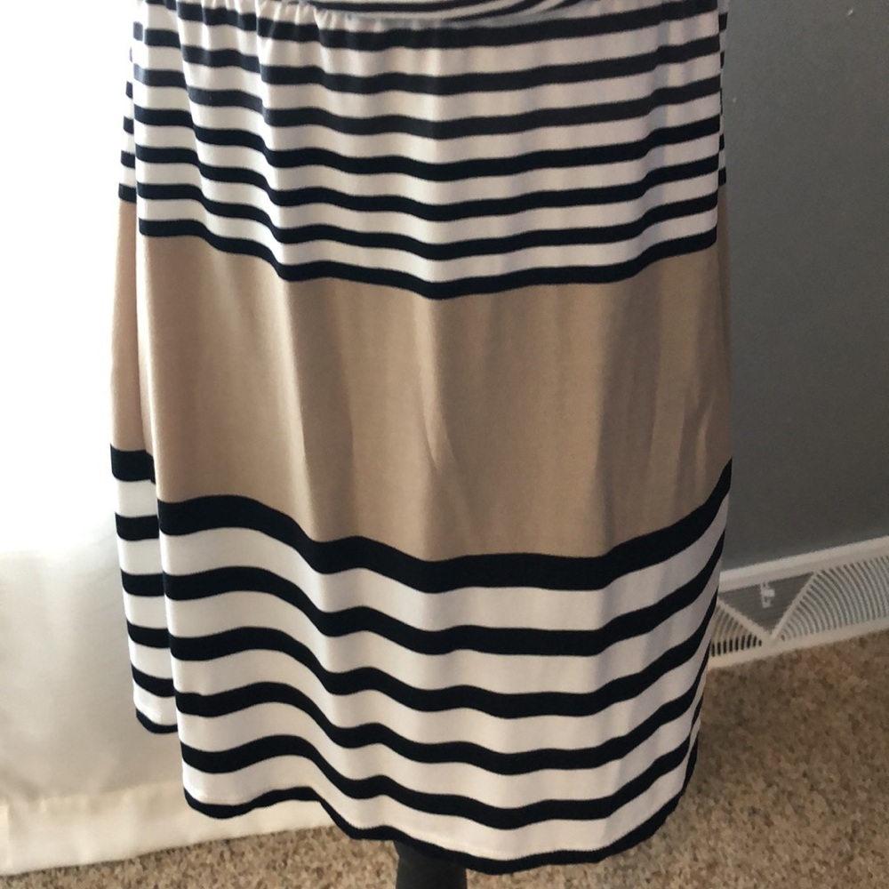 Strapless Top - Picture 2 of 5